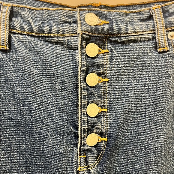 Banana Republic Skirt Women size 10 Denim Washwell Button Fly Front Slit - Picture 3 of 6
